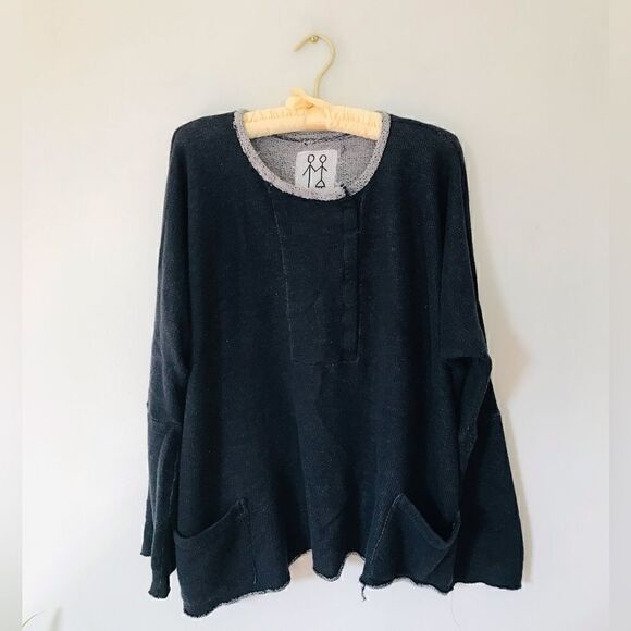 Johnny Was | Peter & Greta | navy blue distressed oversized sweatshirt pullover - Picture 1 of 8